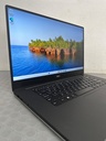 Vista adicional de Dell Precision 5520 reacondicionada