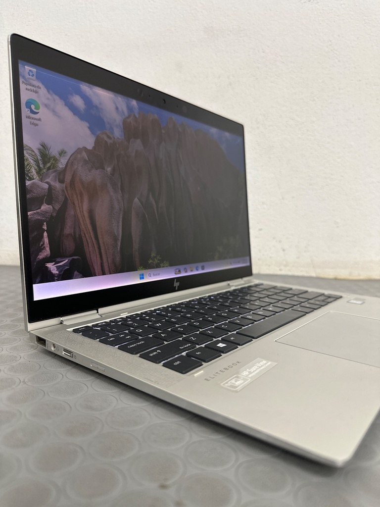 Vista adicional de HP Elitebook x360 1030 G4 reacondicionada